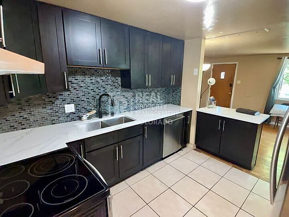 4th image of 1711 Uinta St