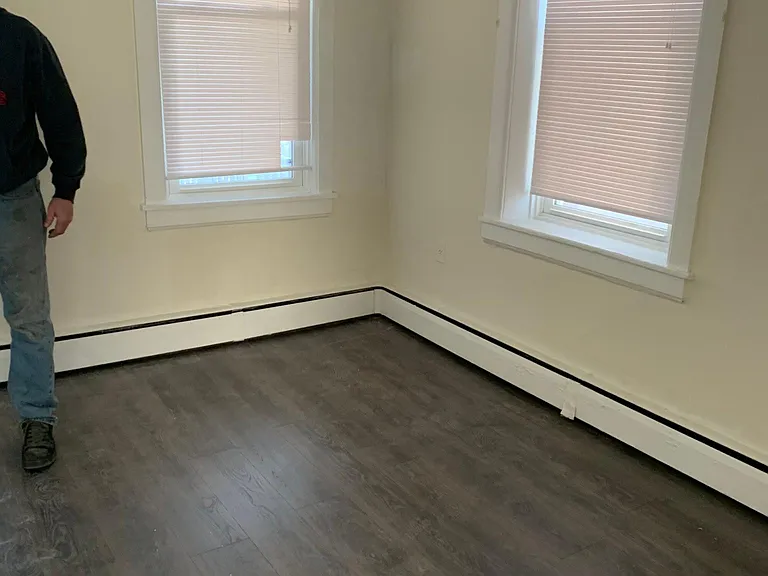 414 W Franklin St — Photo 4