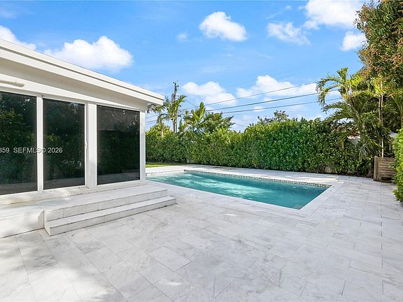 3rd image of 7750 SW 16th St