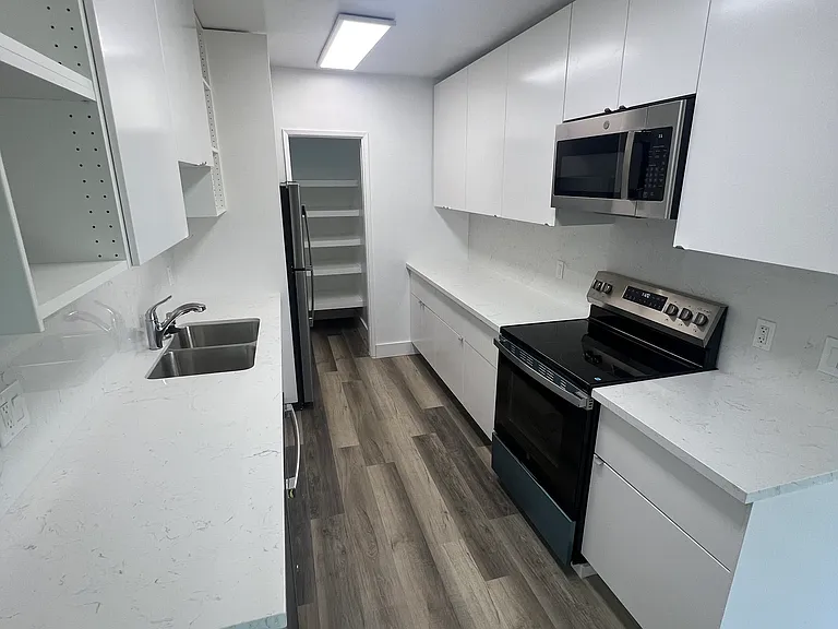 New kitchen