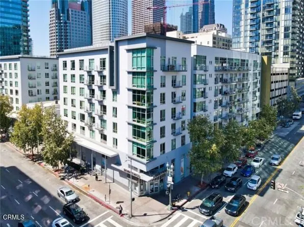 645 W 9th St APT 221, Los Angeles, CA 90015