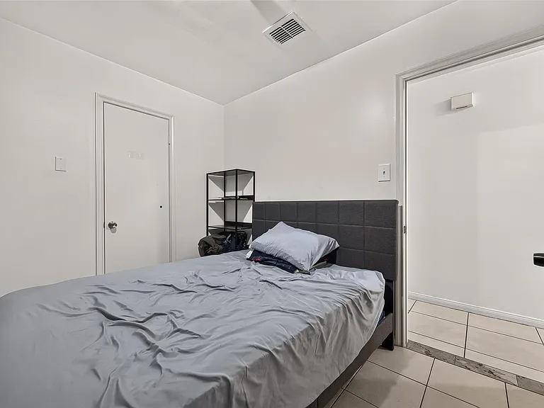 8831 Sandstone St — Photo 20