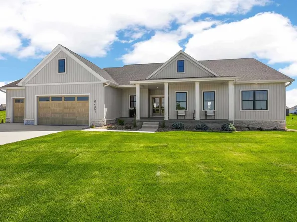 5501 Silver Ridge Rd, Marion, IA 52302