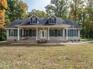 1945 W Creston Rd, Crossville, TN 38571