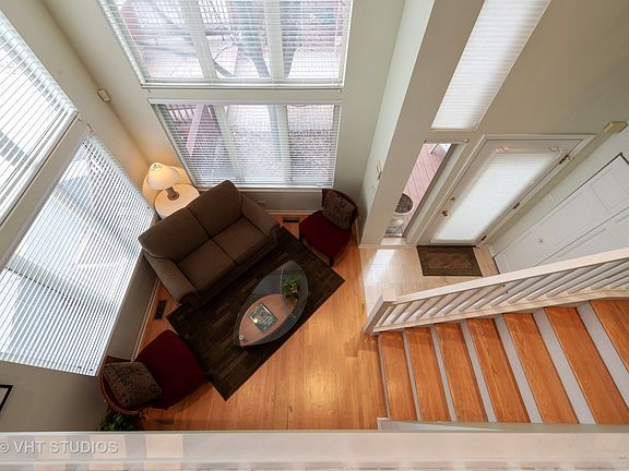 3rd image of 210 Des Plaines Ave Unit F