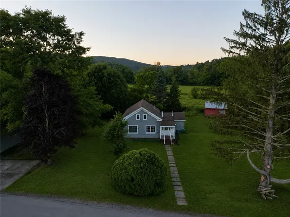 702 Blackman Hill Rd, Berkshire, NY 13736