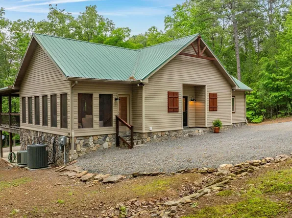 5493 Lake Dr, Clinton, AR 72031