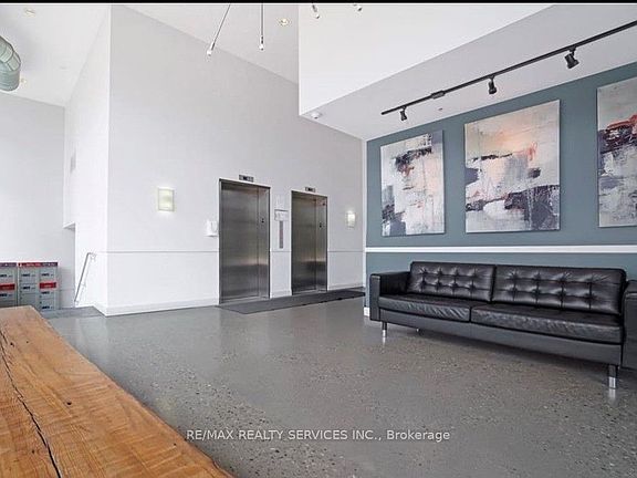 4th image of 1 Victoria St S #509
