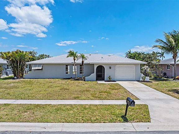 4th image of 6874 Carmelle DR