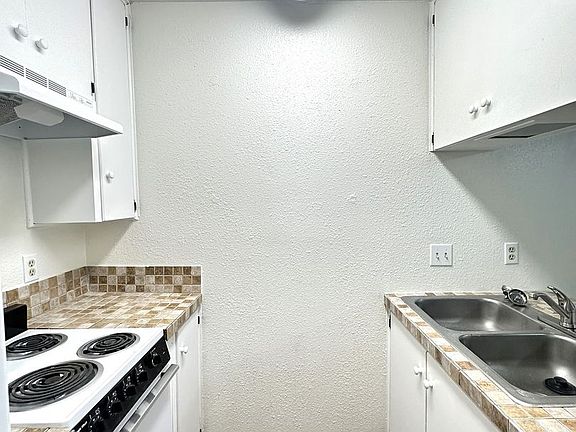 3rd image of 2408 Longview St APT 104