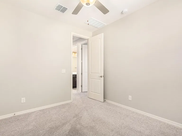 2570 S Quaintance St — Photo 24