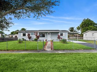 13710 Harrison St, Miami, FL 33176