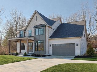 7401 Cornell Rd, Montgomery, OH 45242