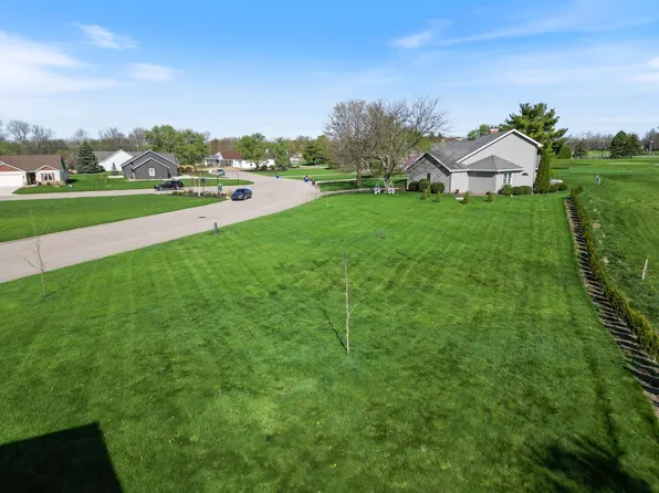 E Turnberry Rd, Winona Lake, IN 46590