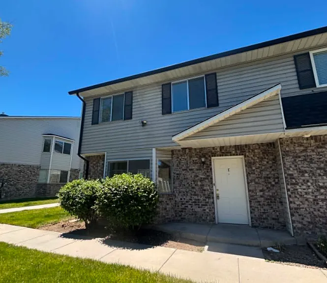 3913 W Rockwood Way #E — Photo 3