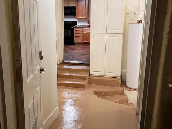 2nd image of 48 W University Dr