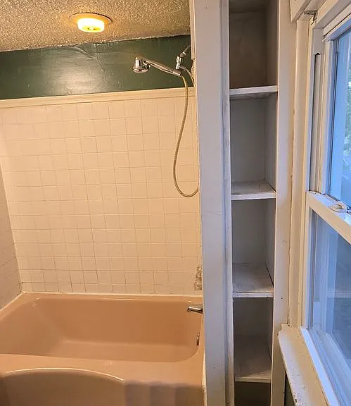 919 Princeton Ave — Photo 13