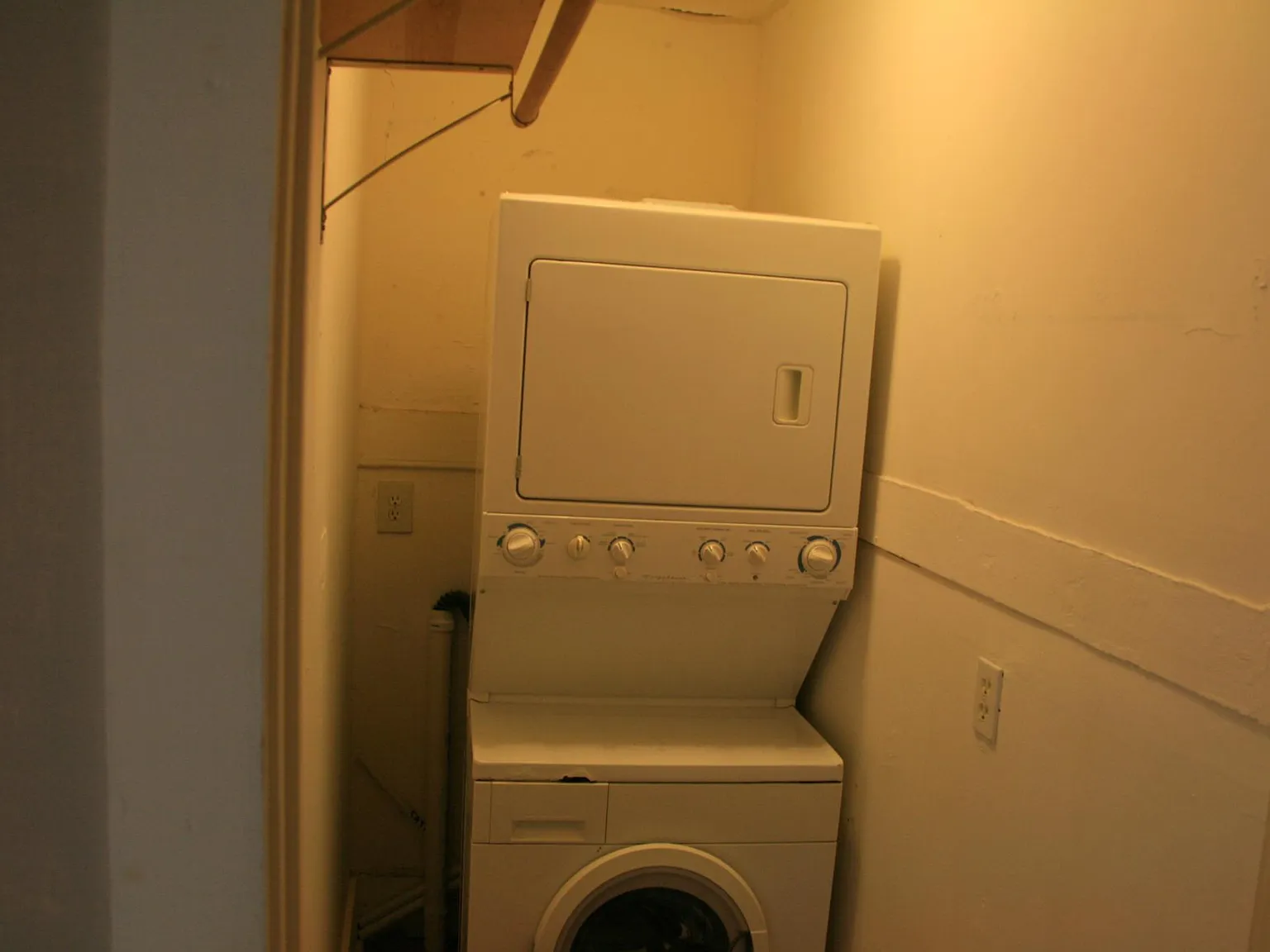 1 bed, 680 sqft, $1,200 — Photo 4