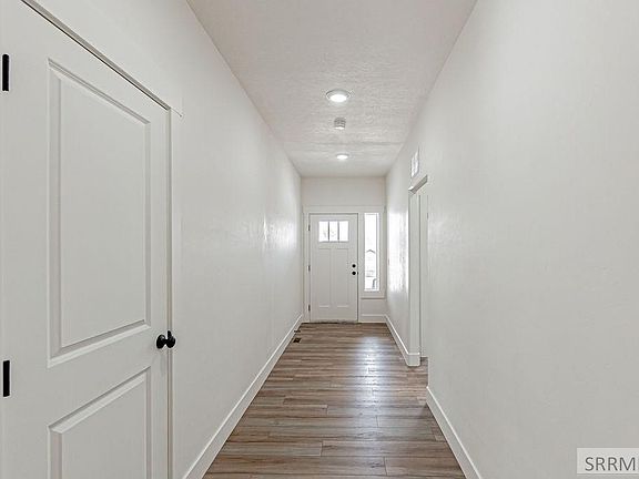 3rd image of 2089 Magellan Loop