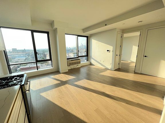 2nd image of 635 4th Ave #1116