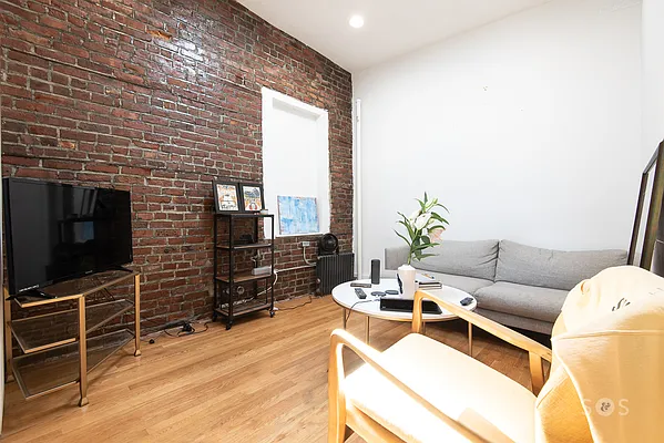 Rented by Brick&Mortar | media 4