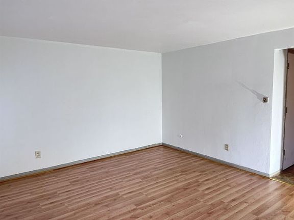 4th image of 535 Pearl Ave APT 7