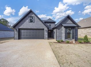 35 Watlington Rd, Jackson, TN 38301