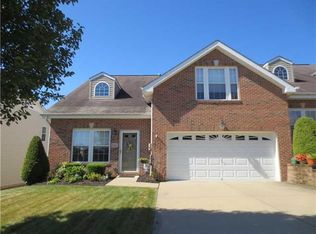 1047 Duncan Ln, Pittsburgh, PA 15236