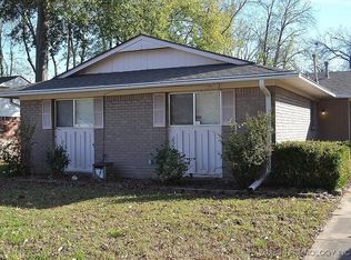 1017 W 17th St, Claremore, OK 74017