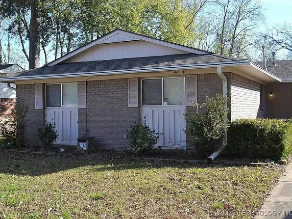 1017 W 17th St, Claremore, OK 74017
