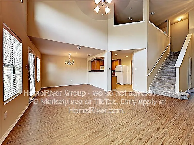 2 bed, 3.0 bath, 1538 sqft, $1,999 — Photo 3