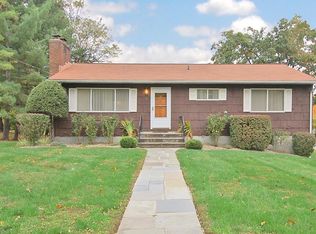 7 Richmond Rd, Poughkeepsie, NY 12603