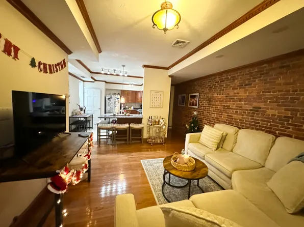 71 Gainsborough St, Boston, MA