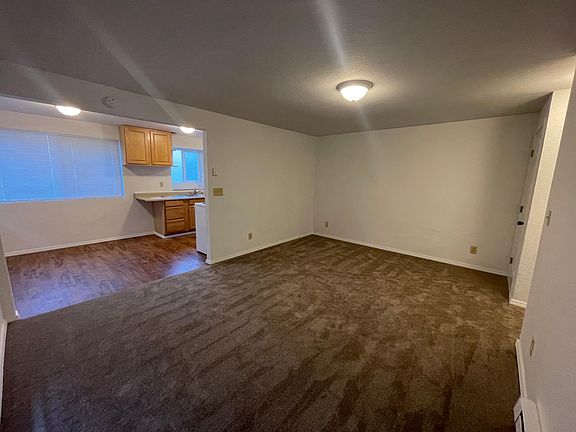 3rd image of 512 S Constitution Ave #512