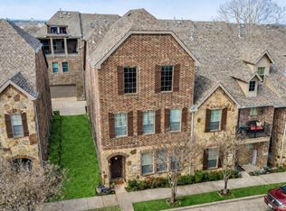 4253 Riverview Dr, Carrollton, TX