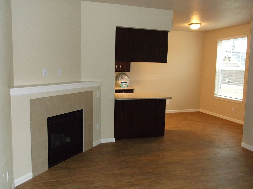 1st image of 2201 NE 112th Ave APT D39