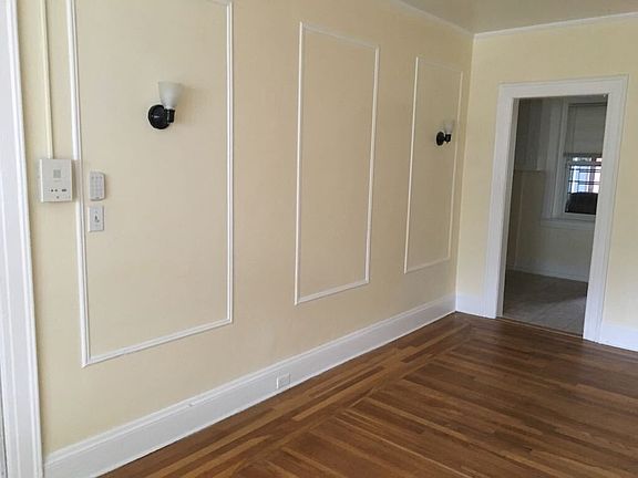4th image of 1609 Chapel St #A