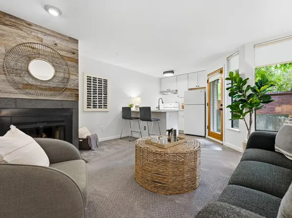 910 Portland Pl Unit 2, Boulder, CO 80304