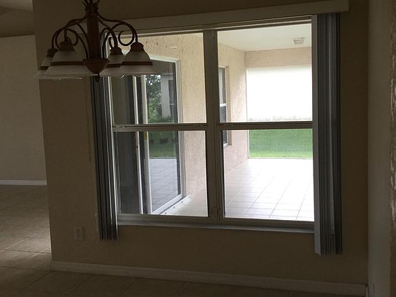 4th image of 1242 NW 20th Ter