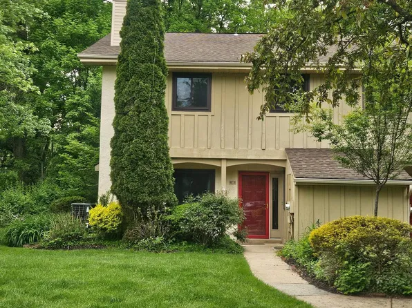 1102 Brinton Place Rd APT 18, West Chester, PA 19380