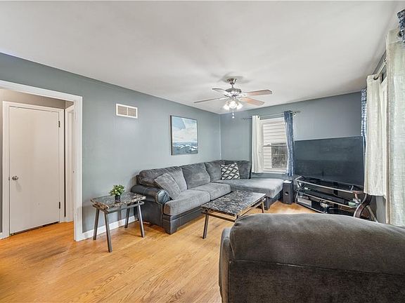 5th image of 10817 E 58th Ter