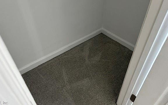 5th image of 934 Monarch Dr