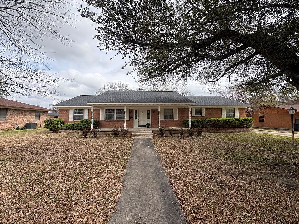 1st image of 1404 Doris Dr