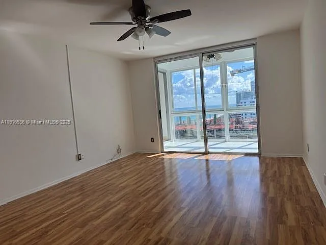 5401 Collins Ave #1512 — Photo 27