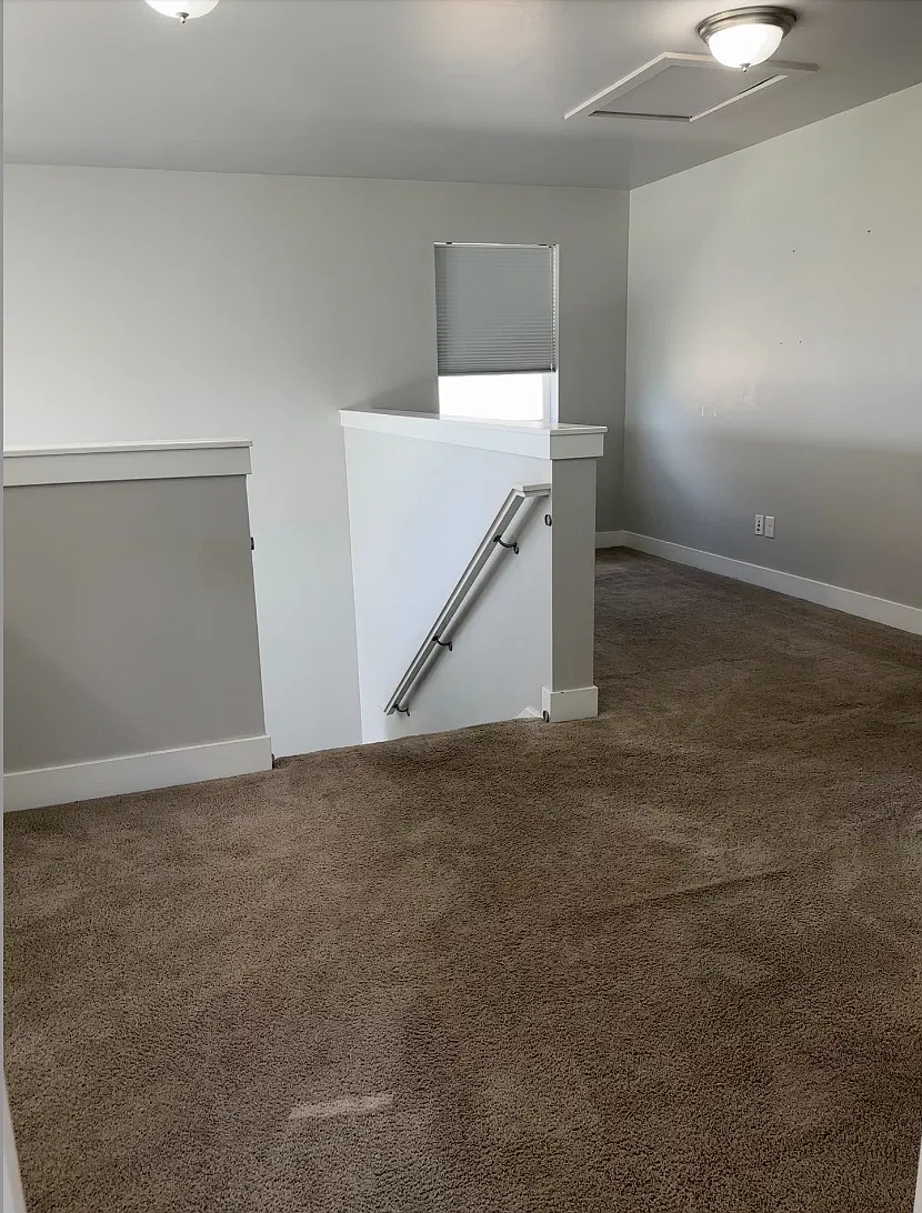5 bed, 3.5 bath, 2846 sqft, $3,785 — Photo 2