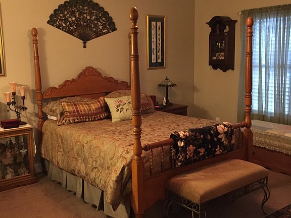 Master BR w/Tray Ceiling