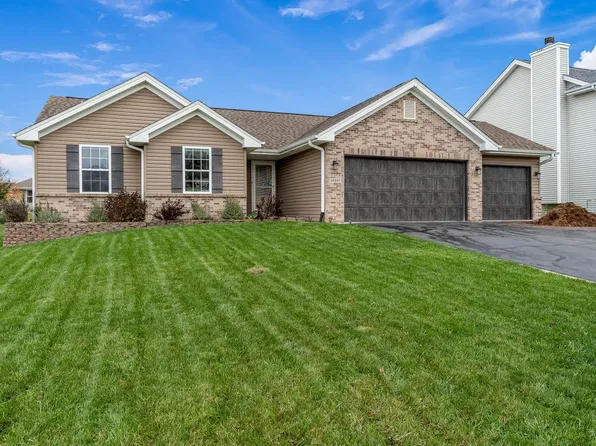 12367 Meadow Dr, Winnebago, IL 61088