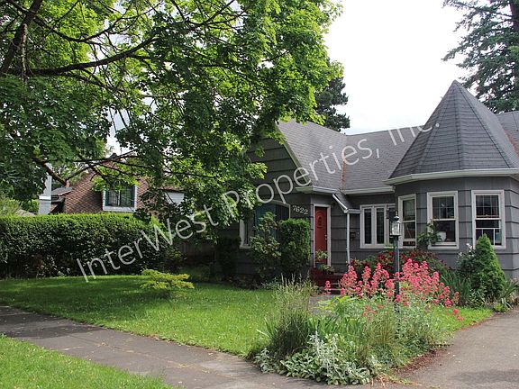 2nd image of 7622 SE 36th Ave