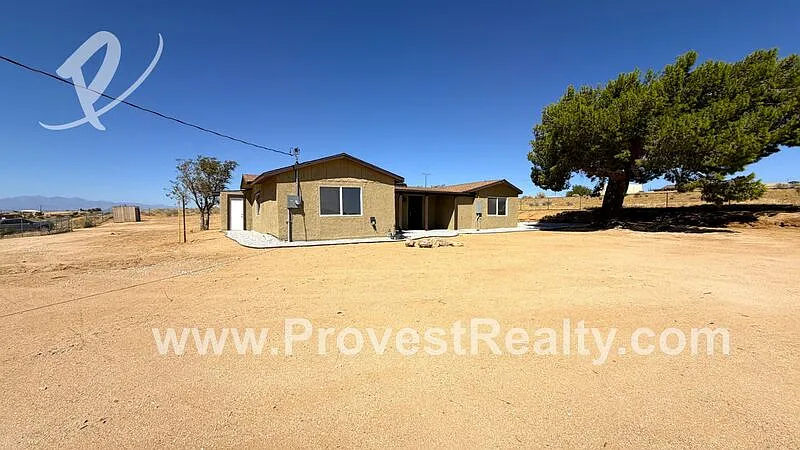 4 bed, 2.0 bath, 1589 sqft, $2,450 — Photo 2