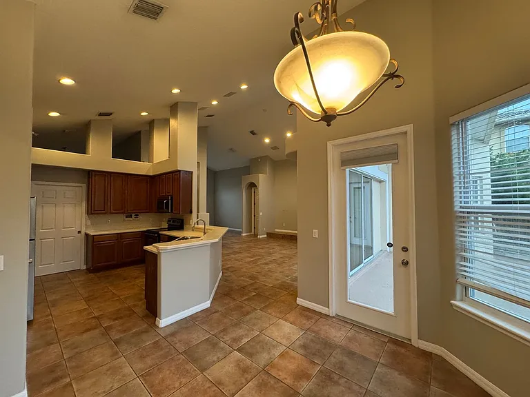 2521 Roat Dr — Photo 18